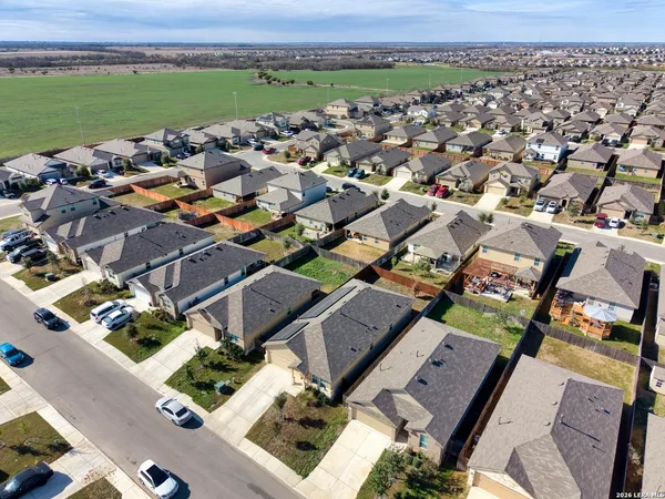 $2,200 | 6827 Kingsley Edge, San Antonio, TX 78252