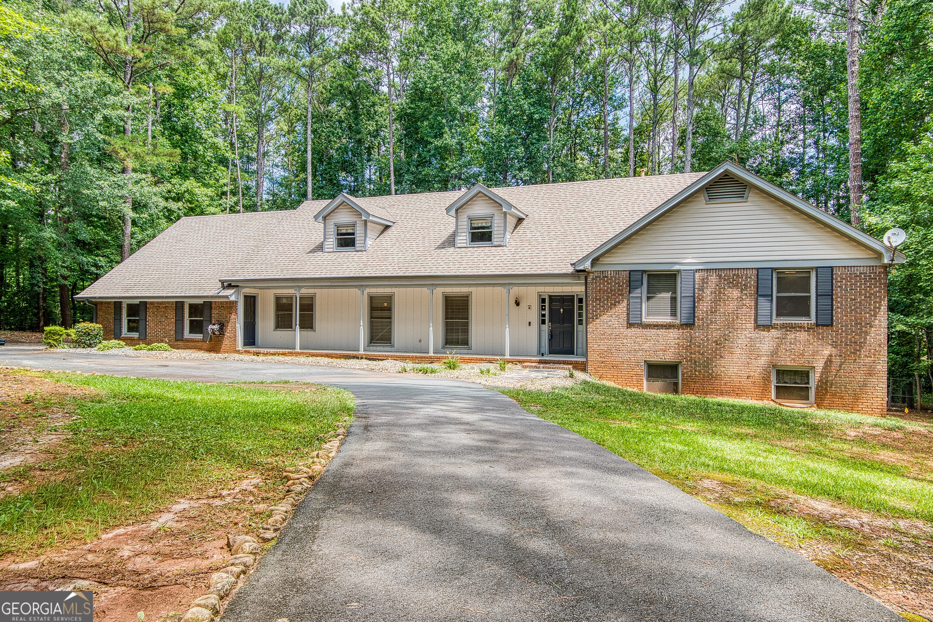 121 Stearman Road Fayetteville, GA 30214 - Photo 1 of 74