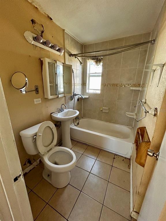 413 Magnolia Avenue Seffner, FL 33584 - Photo 6 of 8