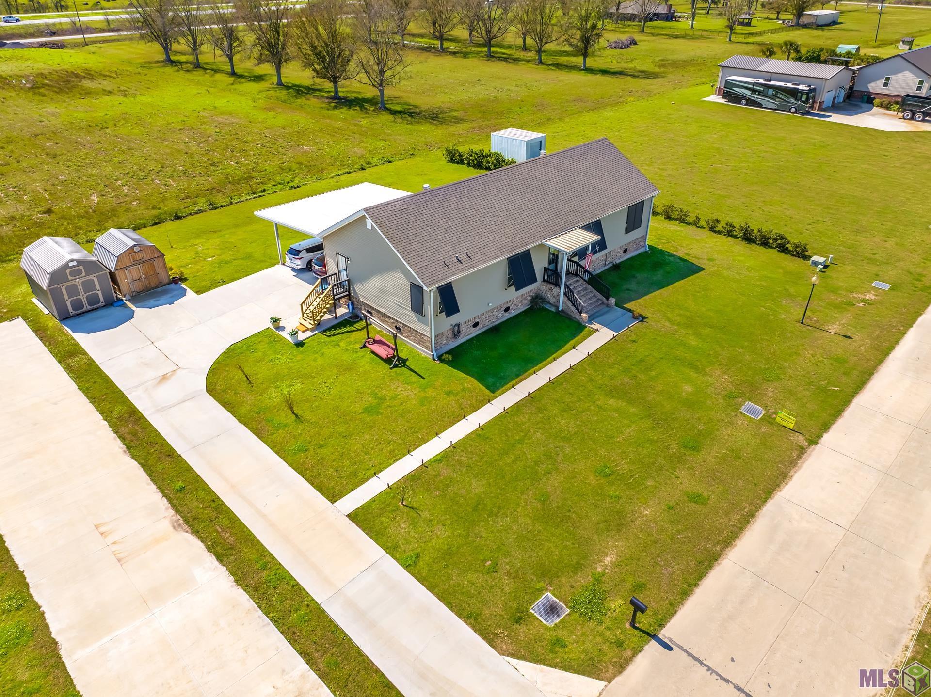 192 Treasure Drive Raceland, LA 70394 - Photo 3 of 12 Gallery Image 3