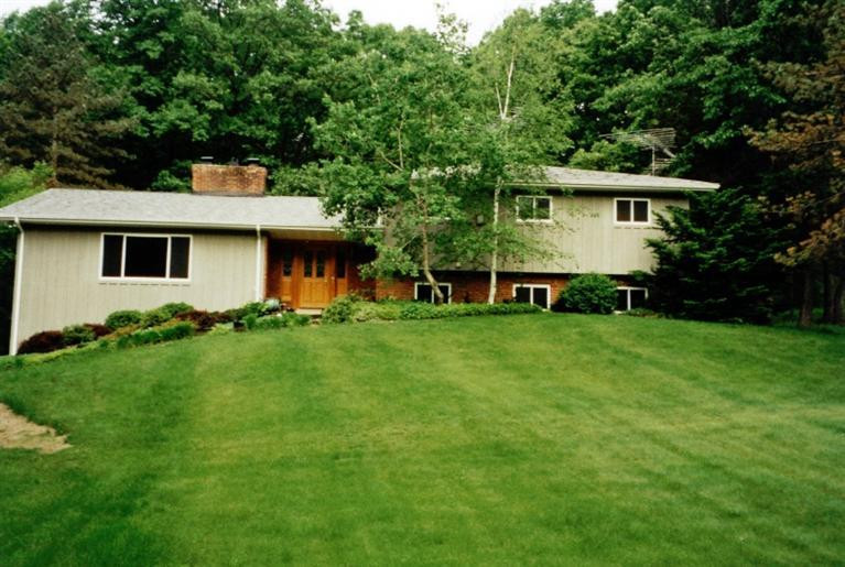13586 Riker Road Chelsea, MI 48118 - Photo 2 of 60 Photo 2