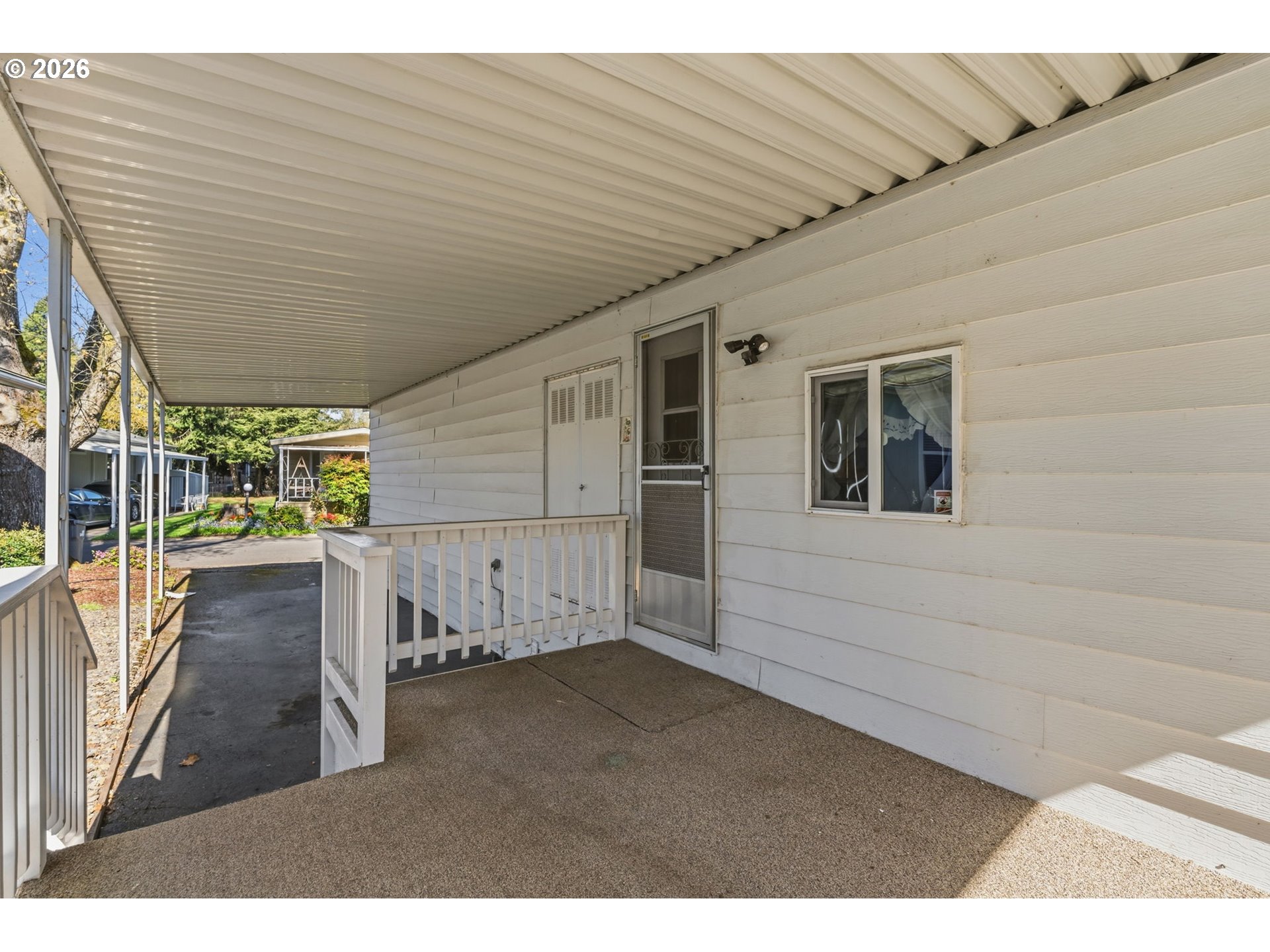 1475 Green Acres Road, Unit 8 Eugene, OR 97408 - Photo 31 of 35 Covered Porch