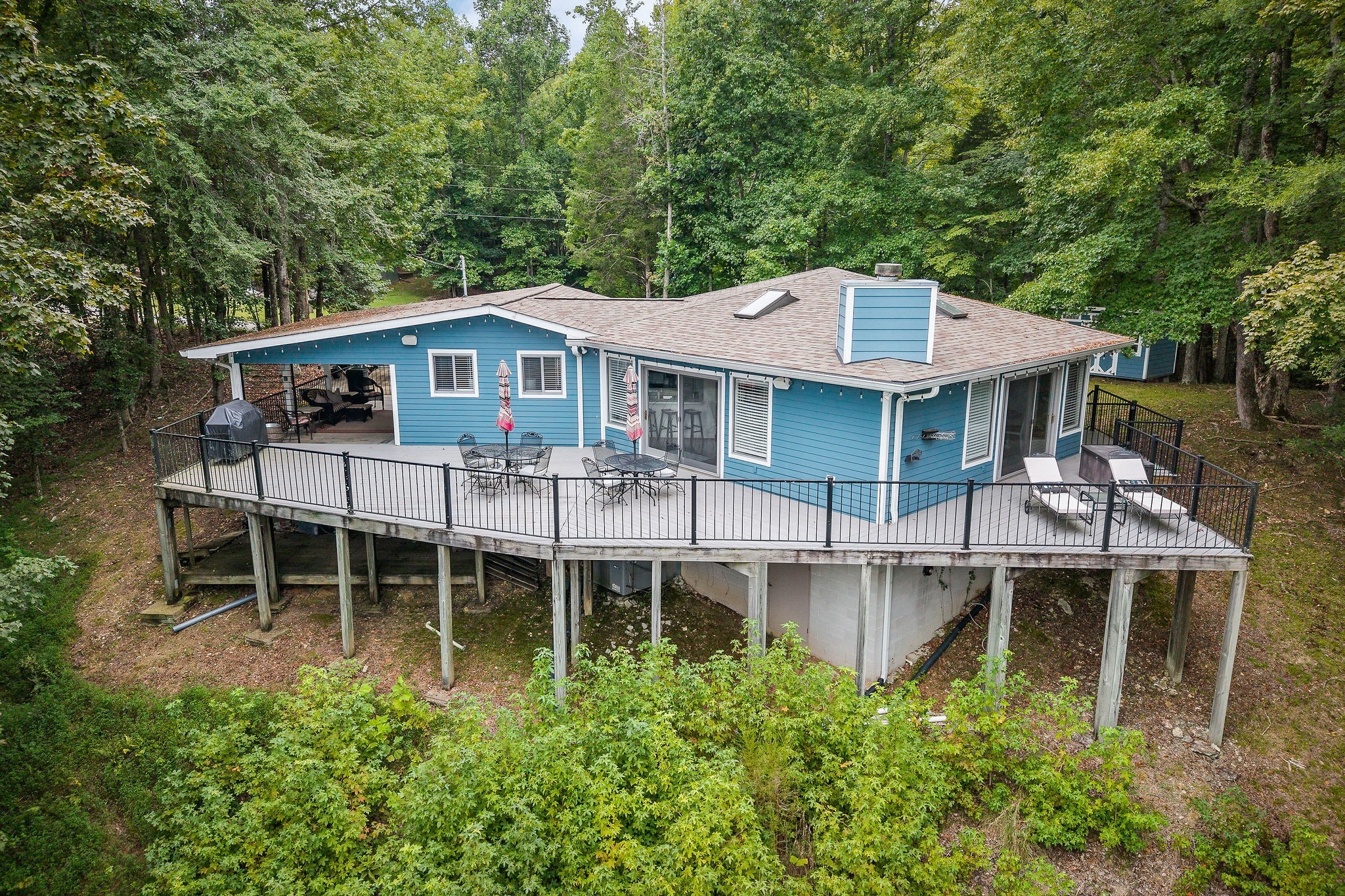 290 Spring Circle Smithville, TN 37166 - Photo 2 of 49