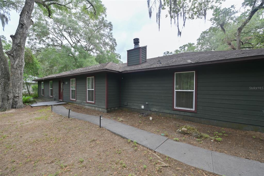 7616 Southwest 10 Avenue Gainesville, FL 32607 - Photo 2 of 28