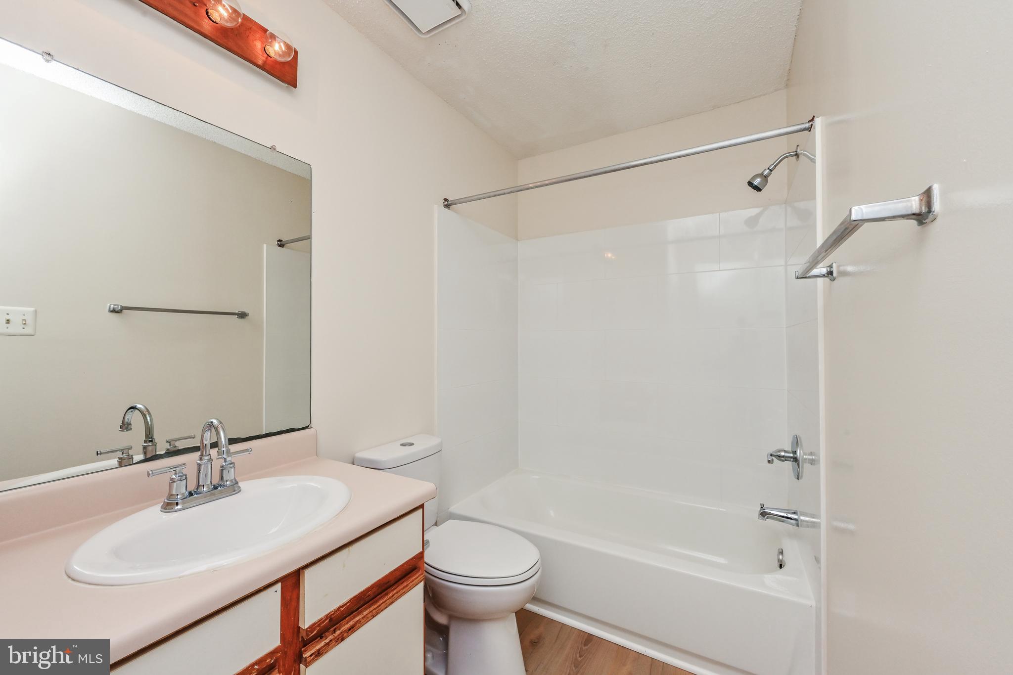 21023 Timber Ridge Terrace, Unit 102 Ashburn, VA 20147 - Photo 11 of 26