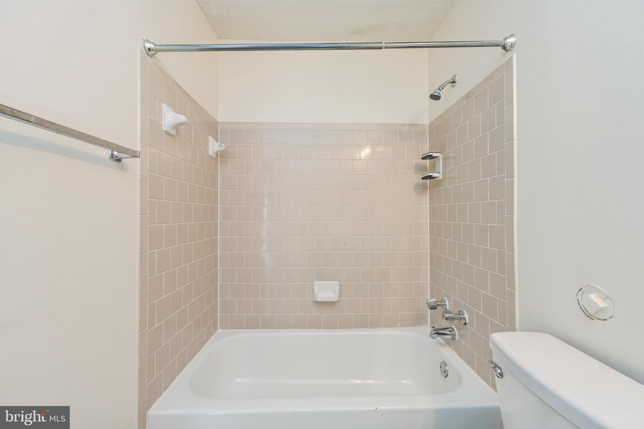21023 Timber Ridge Terrace, Unit 102 Ashburn, VA 20147 - Photo 13 of 26
