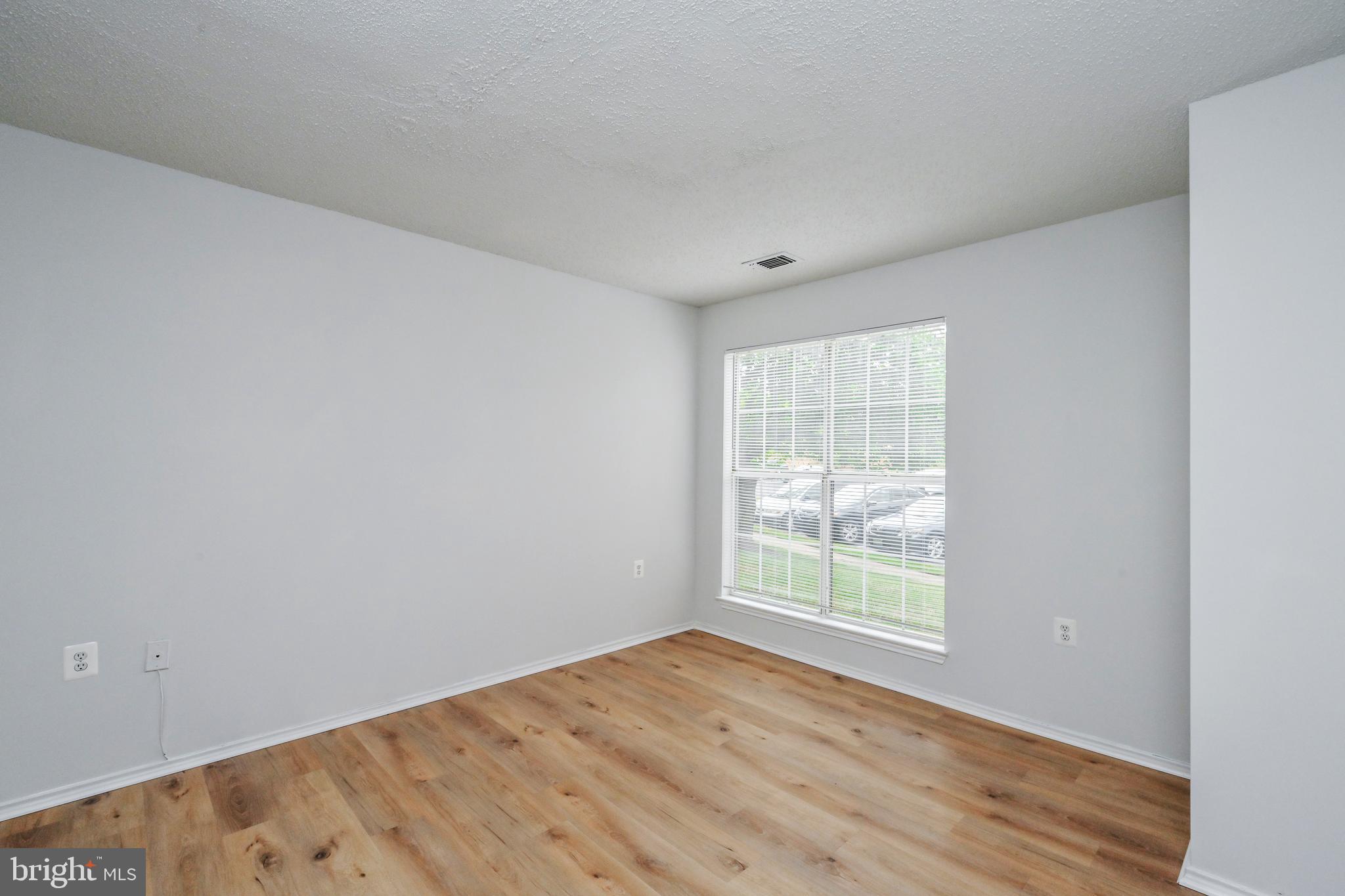 21023 Timber Ridge Terrace, Unit 102 Ashburn, VA 20147 - Photo 16 of 26