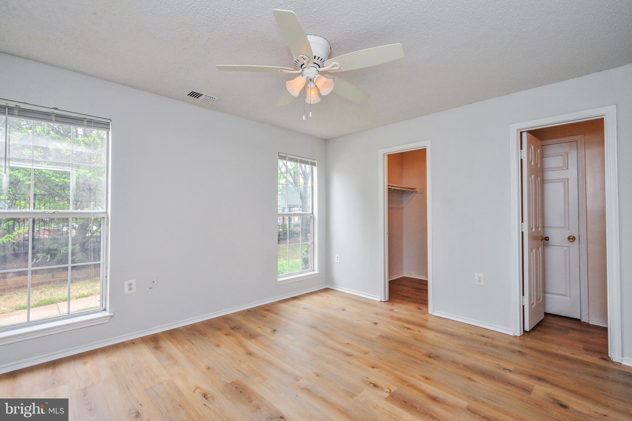 21023 Timber Ridge Terrace, Unit 102 Ashburn, VA 20147 - Photo 3 of 26