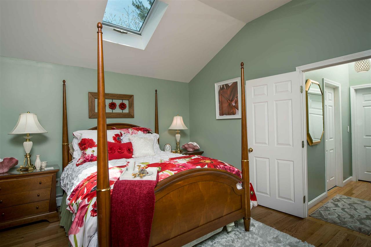 151 Shore Road York, ME 03902 - Photo 15 of 21 Gallery Image 15