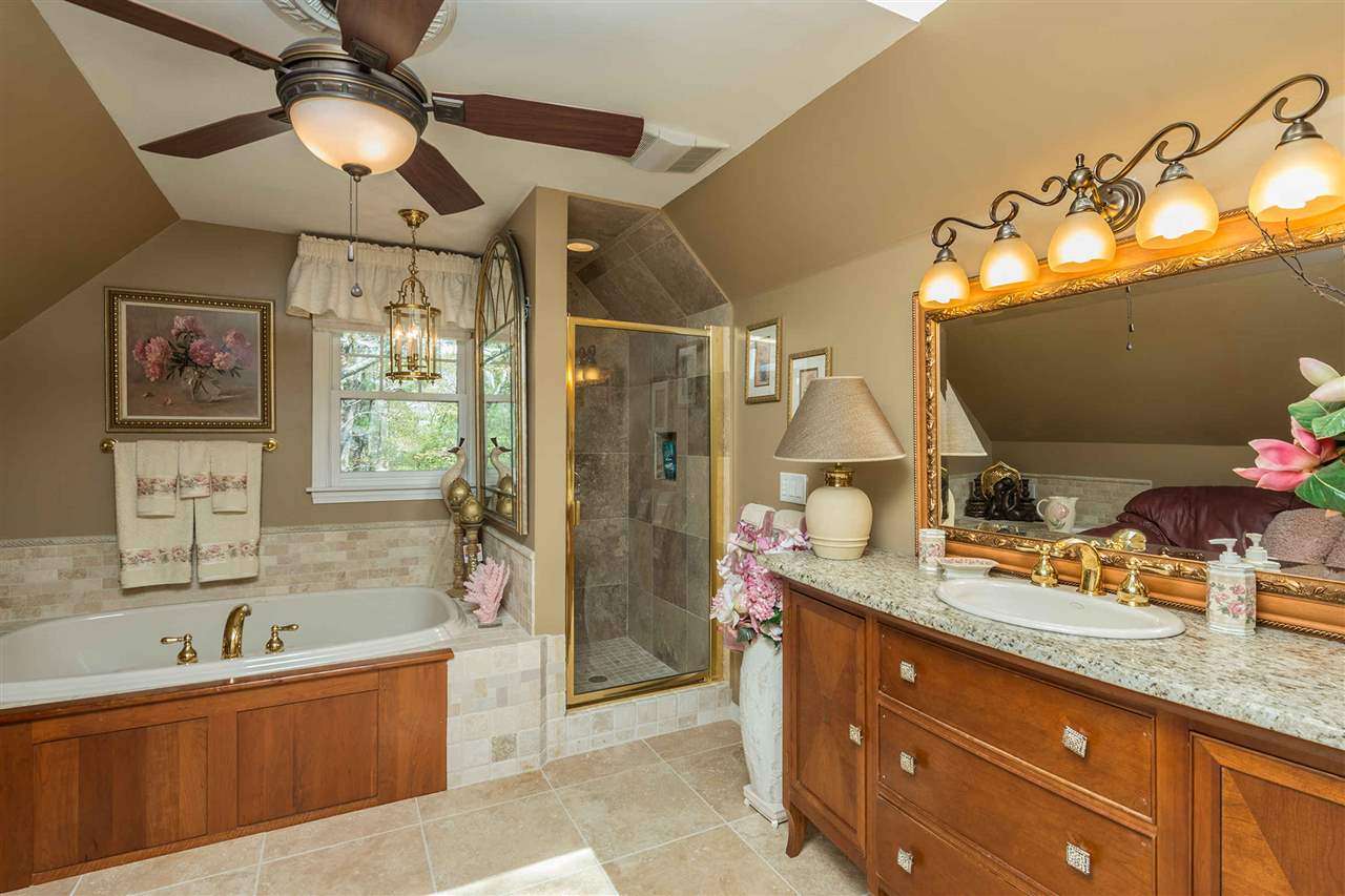 151 Shore Road York, ME 03902 - Photo 16 of 21 Gallery Image 16