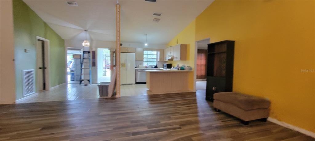 4015 Bianca Street Sebring, FL 33872 - Photo 6 of 25