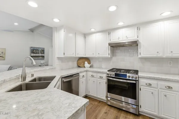 $950,000 | 2470 Warbler Avenue, Ventura, CA 93003