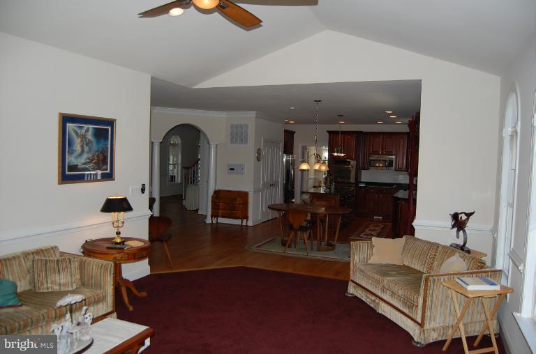 5621 Old Bust Head Road Broad Run, VA 20137 - Photo 13 of 30 Family Room