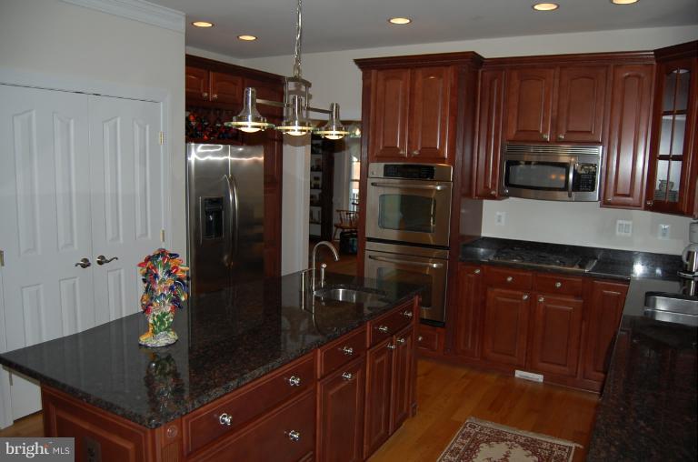 5621 Old Bust Head Road Broad Run, VA 20137 - Photo 16 of 30 Kitchen