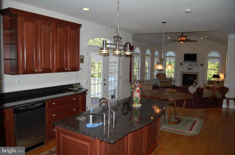 5621 Old Bust Head Road Broad Run, VA 20137 - Photo 9 of 30 Kitchen