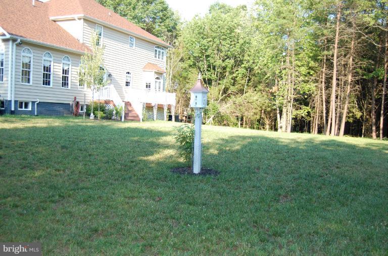 5621 Old Bust Head Road Broad Run, VA 20137 - Photo 10 of 30 Exterior (Rear)