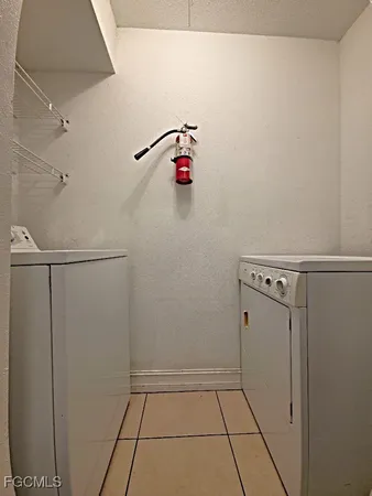 $995 | 2885 Winkler Avenue, Unit 620, Fort Myers, FL 33916