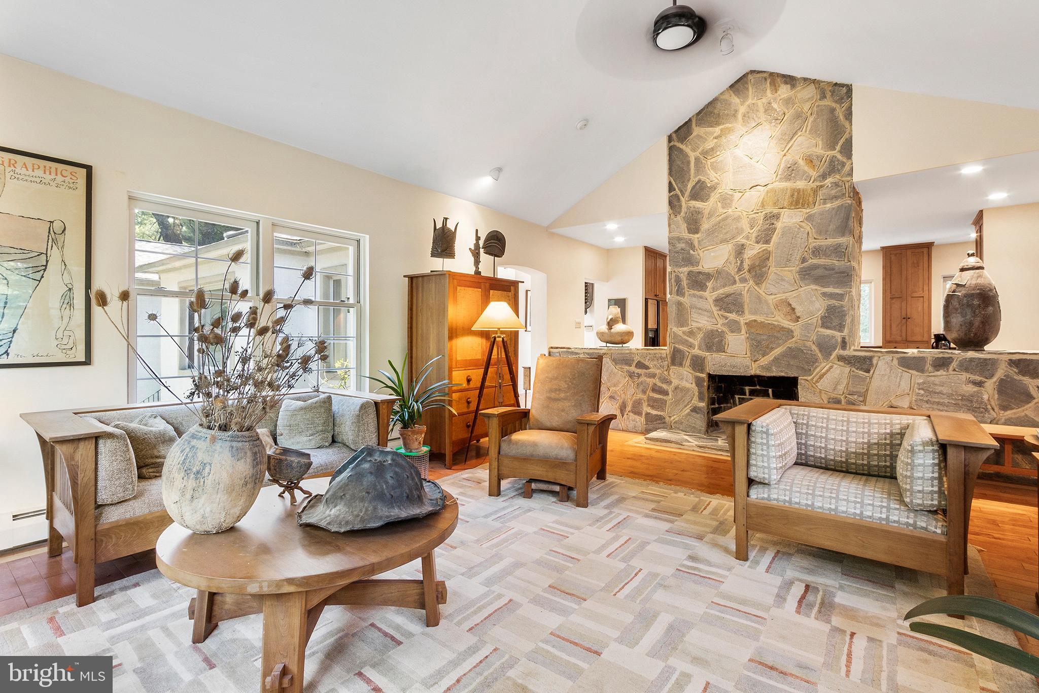 912 Rydal Road Jenkintown, PA 19046 - Photo 4 of 33