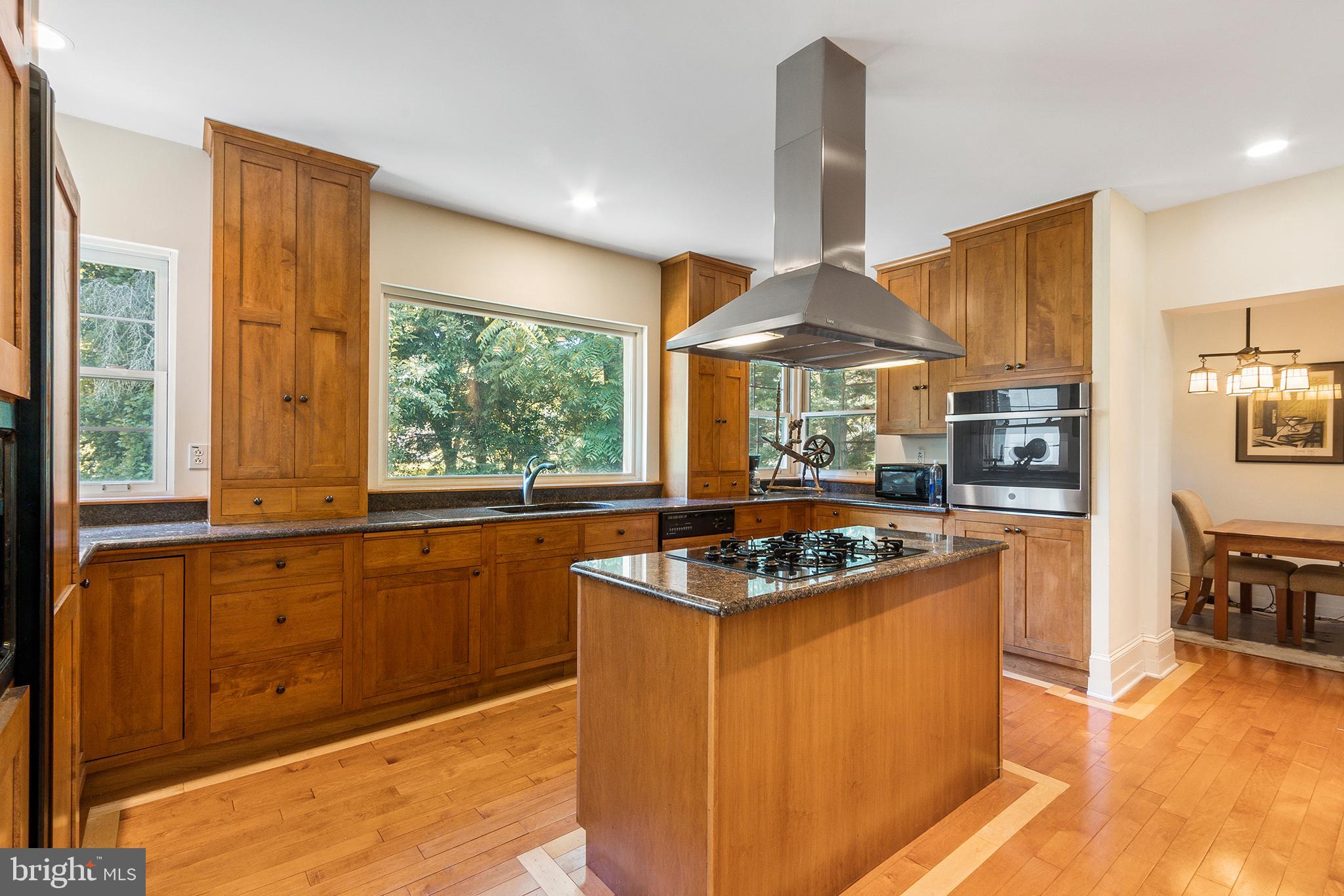 912 Rydal Road Jenkintown, PA 19046 - Photo 7 of 33
