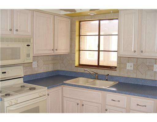 956 McCoy Road McKees Rocks, PA 15136 - Photo 4 of 18 Kitchen. Update cabinetry
