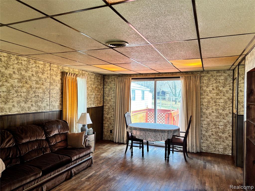 2257 Lodge Road Flint, MI 48532 - Photo 11 of 18