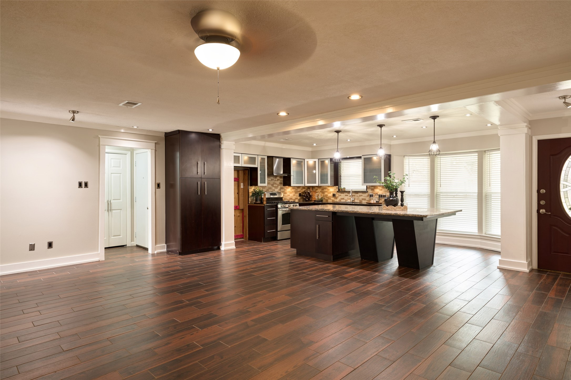 2115 Wickburn Drive Spring, TX 77386 - Photo 12 of 42 Gallery Image 12