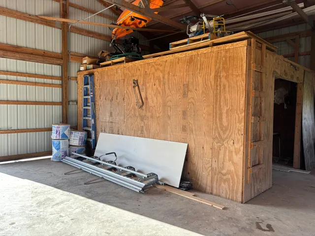 $375,000 | 7710 East 720th Street South, Carbon, IN 47837