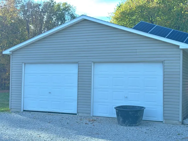 $375,000 | 7710 East 720th Street South, Carbon, IN 47837