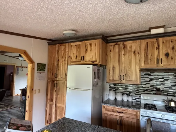 $365,000 | 7710 East 720th Street South, Carbon, IN 47837