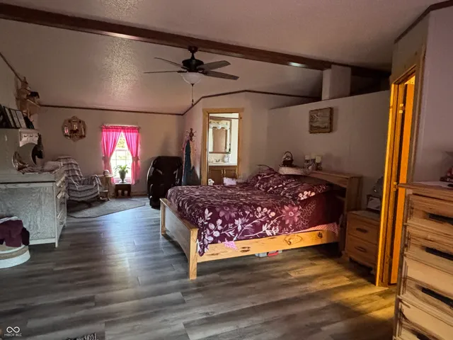 $375,000 | 7710 East 720th Street South, Carbon, IN 47837