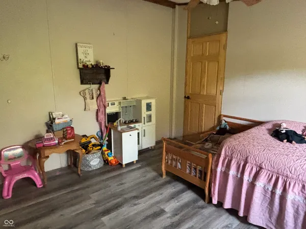 $365,000 | 7710 East 720th Street South, Carbon, IN 47837