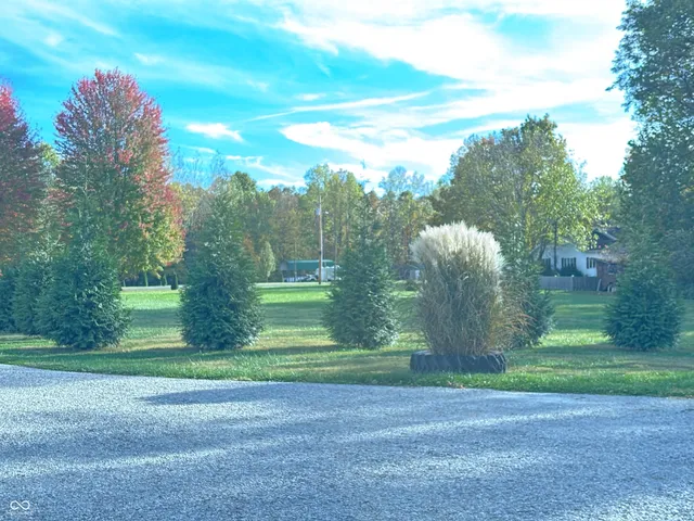 $375,000 | 7710 East 720th Street South, Carbon, IN 47837