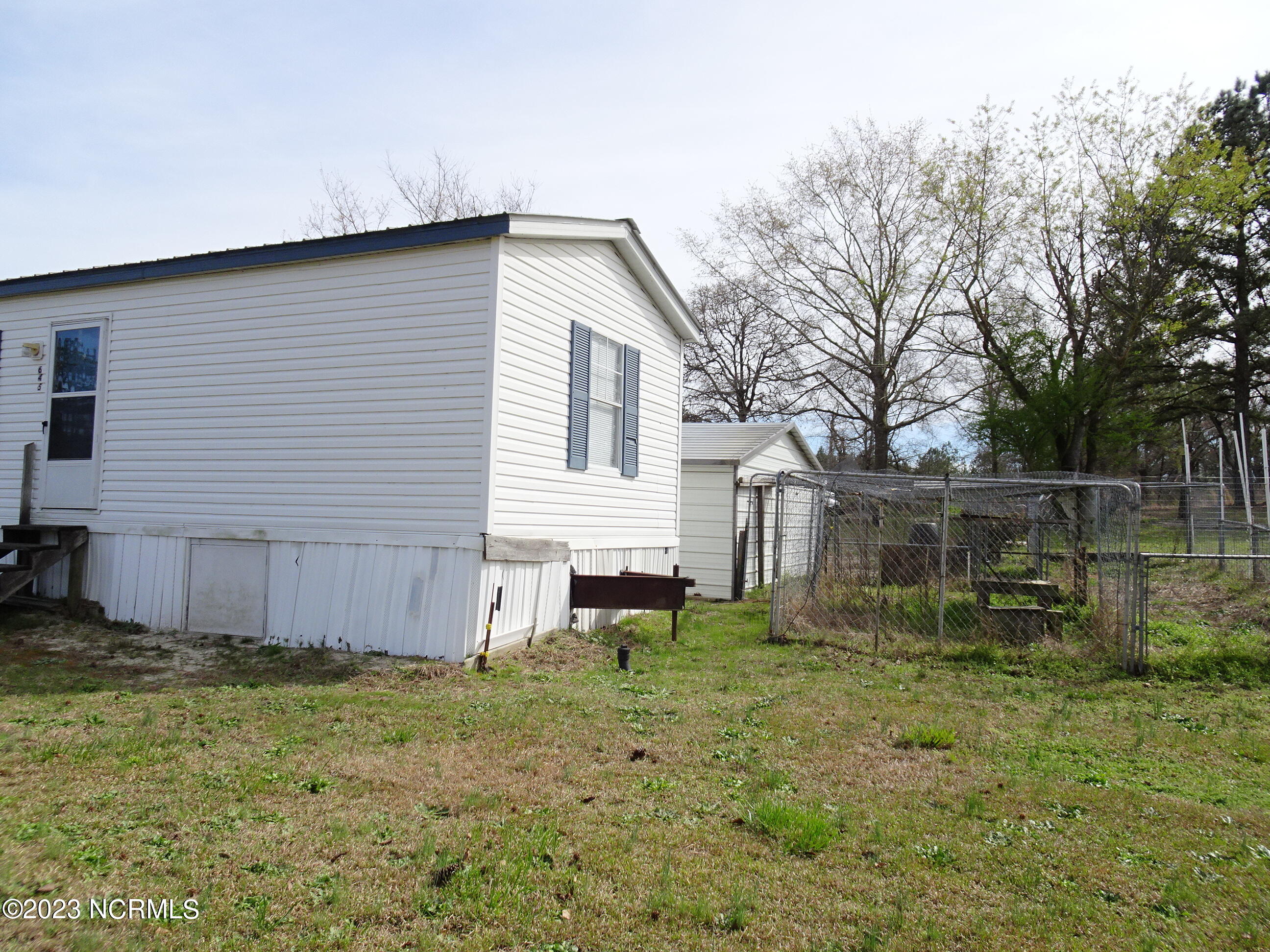 645 Thurlow Lake Road Carthage, NC 28327 - Photo 3 of 22 DSC03206