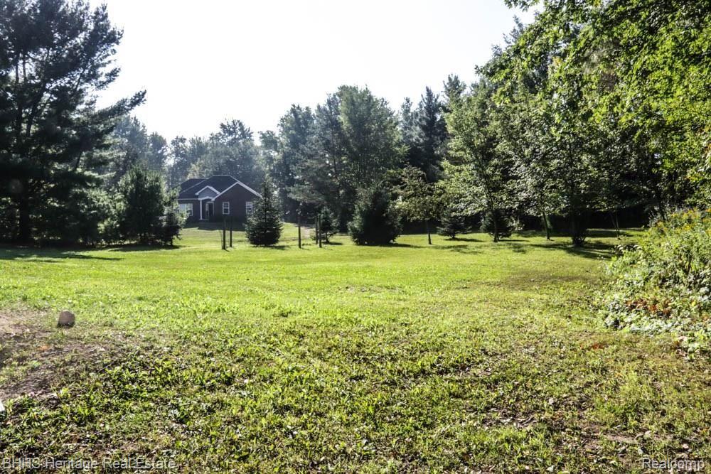 1774 North Gregory Road Fowlerville, MI 48836 - Photo 39 of 42 IMG_2237.jpg
