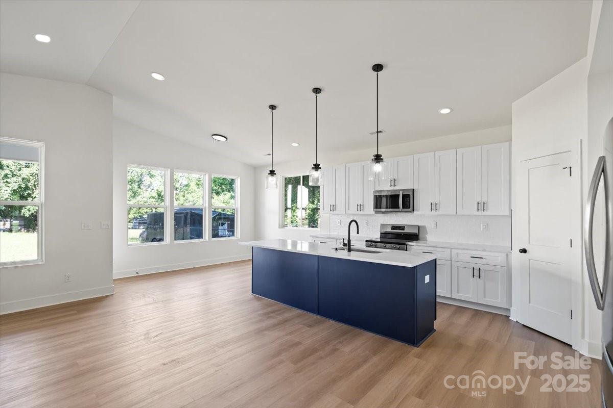 8632 Cedarbrook Drive Charlotte, NC 28215 - Photo 13 of 28