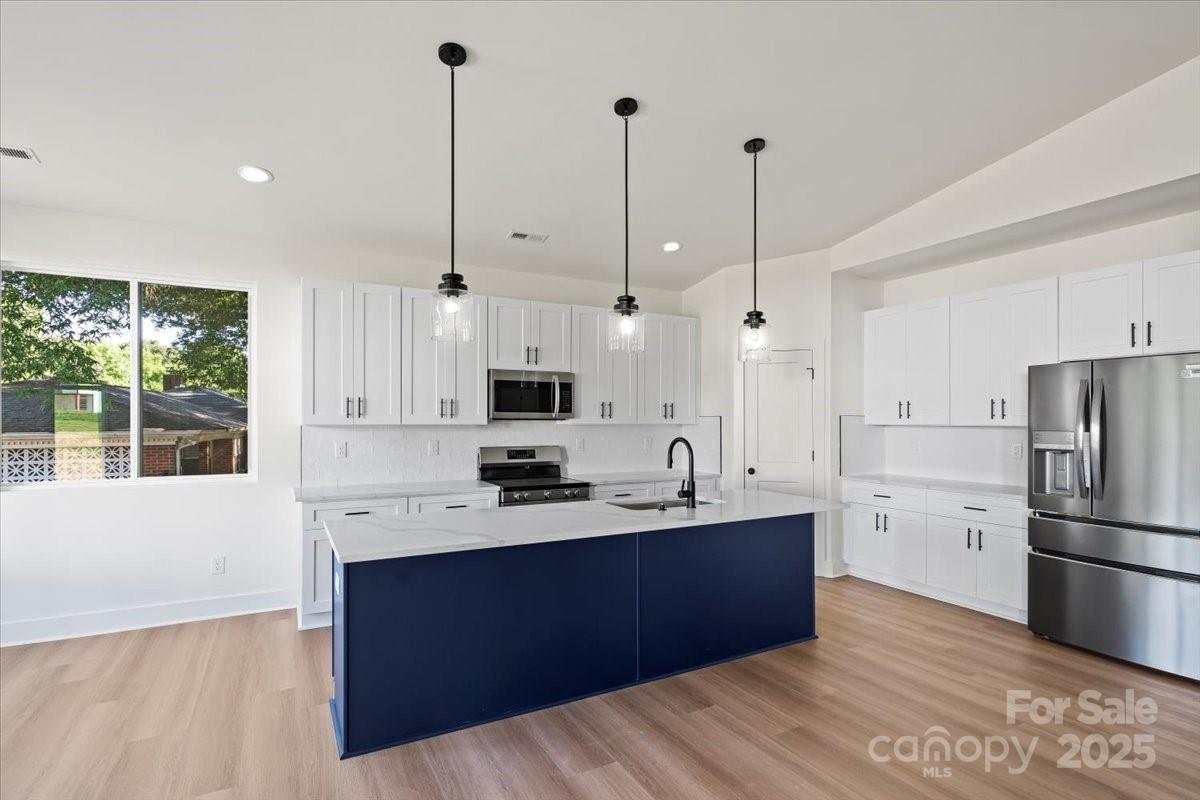 8632 Cedarbrook Drive Charlotte, NC 28215 - Photo 14 of 28