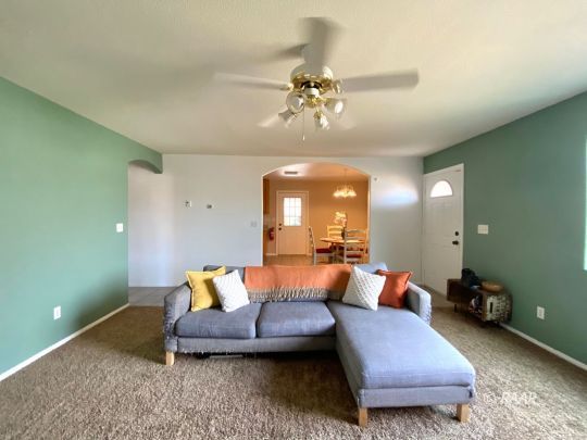1233 West St George Avenue Ridgecrest, CA 93555 - Photo 5 of 14