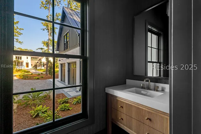 $4,995,000 | 33 Lupine Road, Bluffton, SC 29910