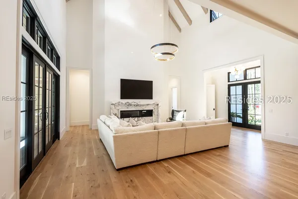 $4,450,000 | 33 Lupine Road, Bluffton, SC 29910