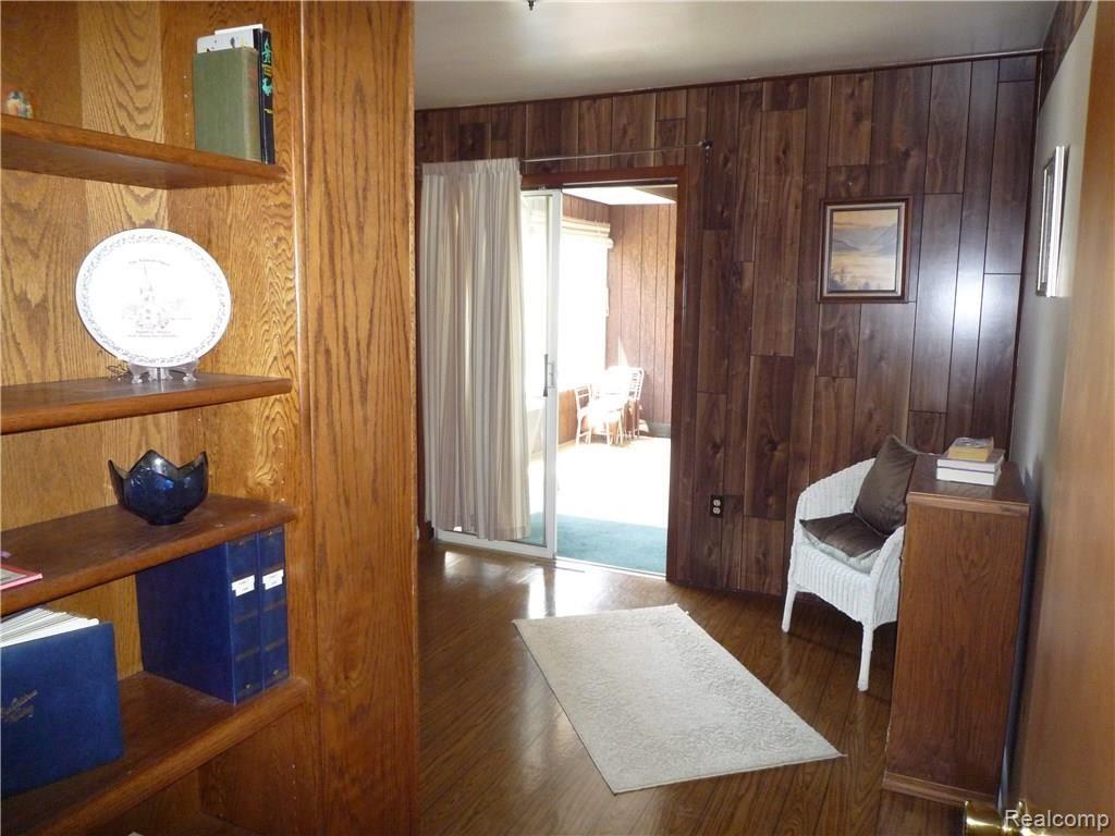 3098 York Road Rochester, MI 48309 - Photo 72 of 91 P1070927.JPG