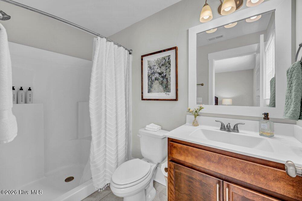 1020 Annadale Lane Wilmington, NC 28409 - Photo 27 of 41 Third Full Bathroom