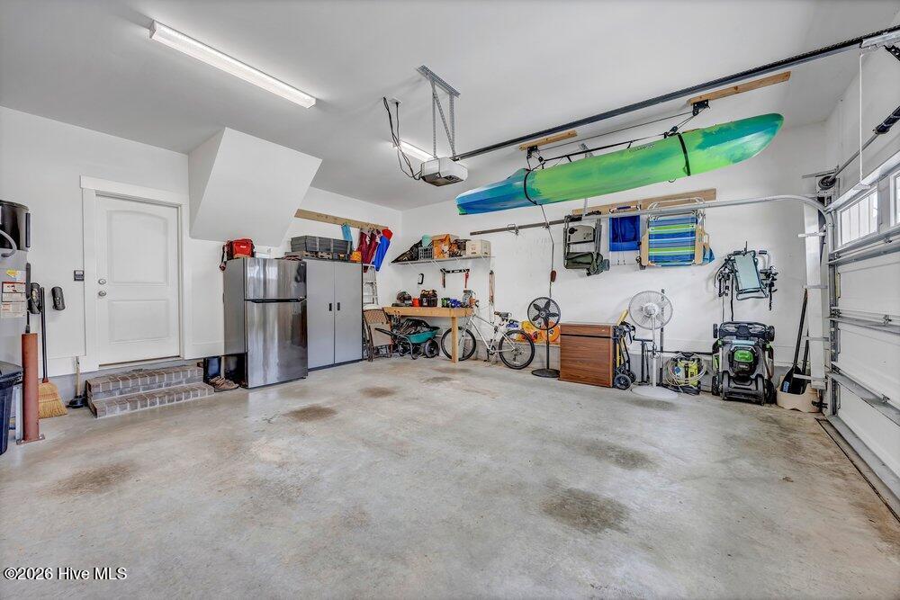1020 Annadale Lane Wilmington, NC 28409 - Photo 29 of 41 Garage