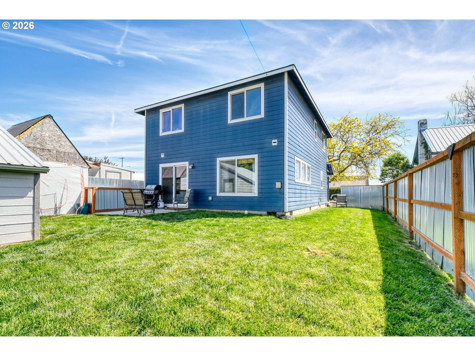 233 East Jefferson Street Athena, OR 97813 - Photo 33 of 36 a view of a house with backyard and garden