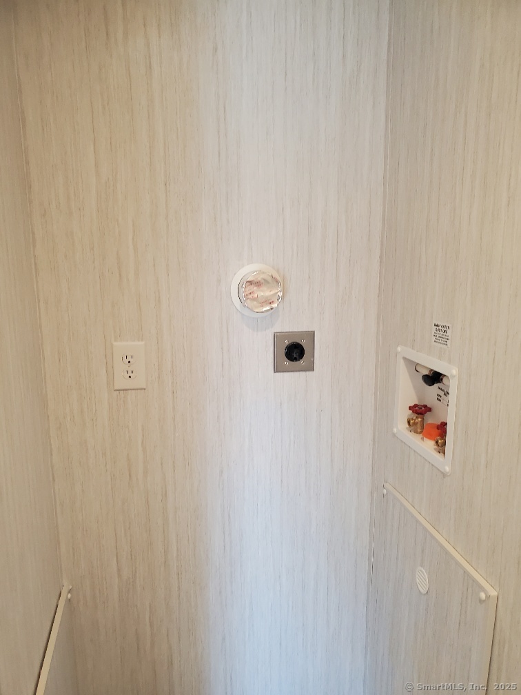 270 Boston Post Road, Unit 22 Waterford, CT 06385 - Photo 14 of 15