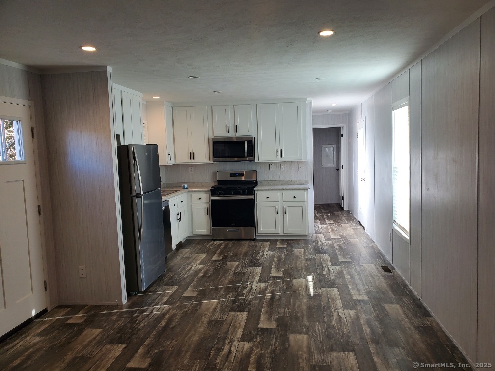 270 Boston Post Road, Unit 22 Waterford, CT 06385 - Photo 4 of 15