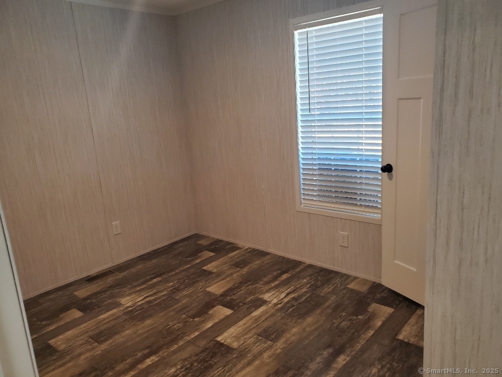 270 Boston Post Road, Unit 22 Waterford, CT 06385 - Photo 7 of 15