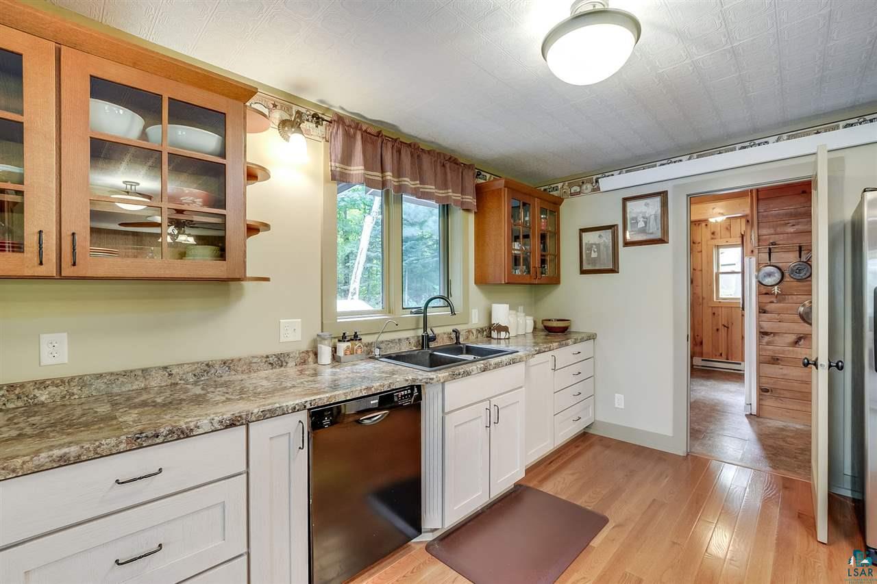 4123 Northeast Van Road Duluth, MN 55803 - Photo 8 of 40 Kitchen