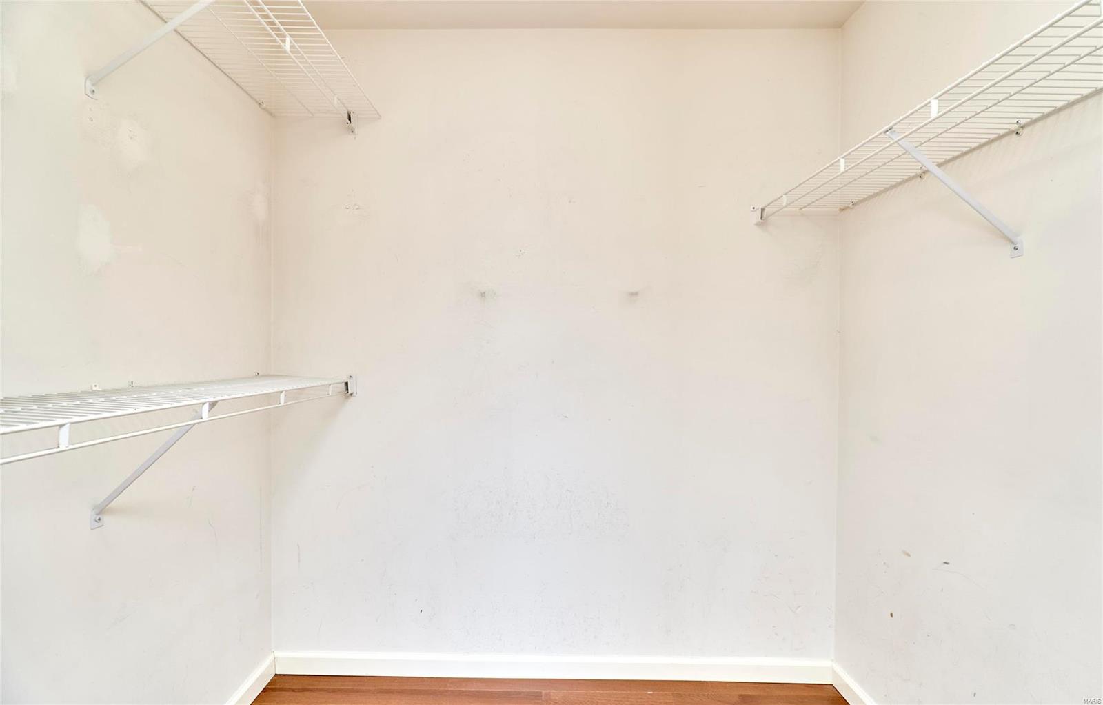 1526 Glenn Brooke Woods Circle Ballwin, MO 63021 - Photo 15 of 40