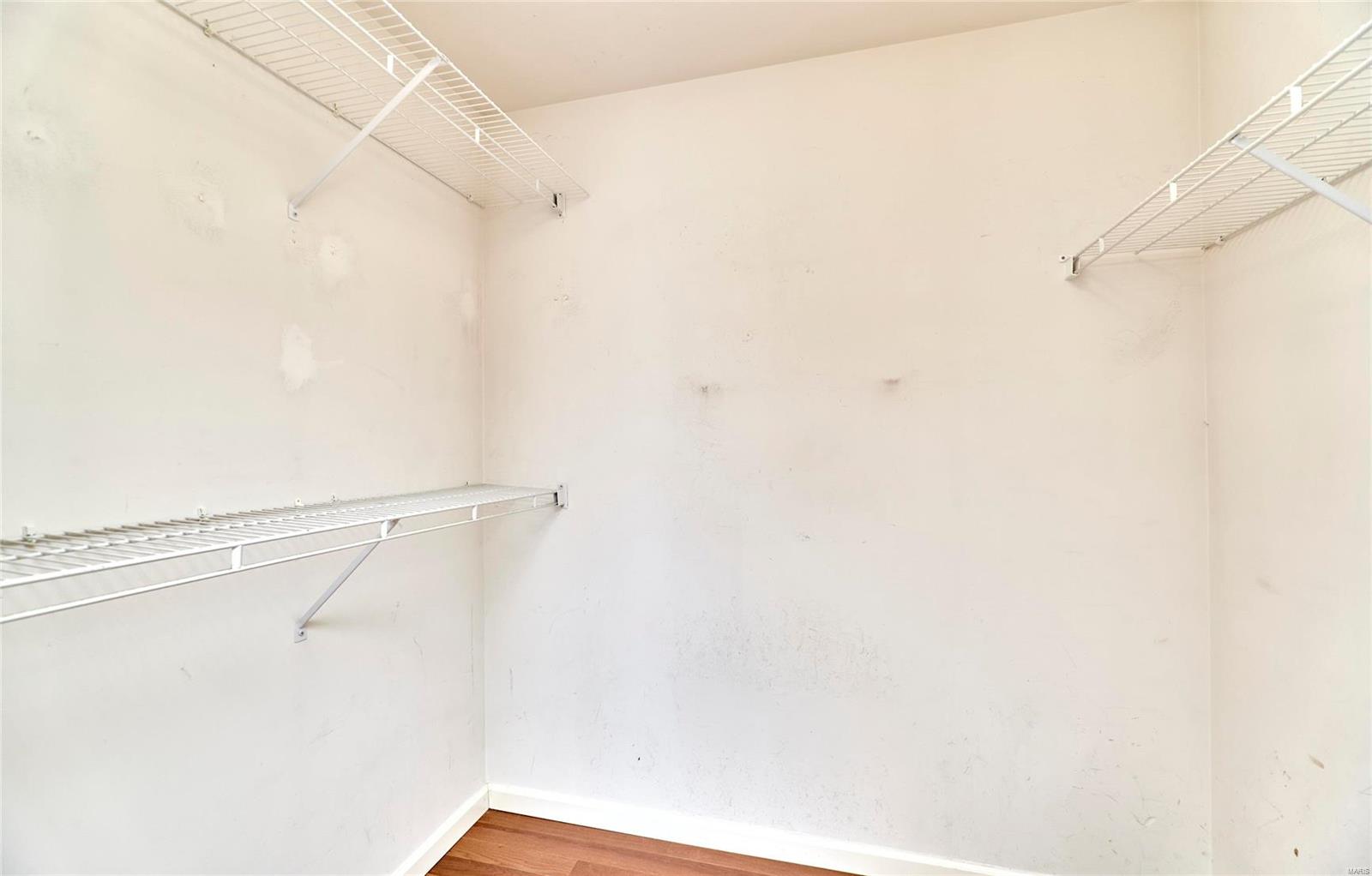 1526 Glenn Brooke Woods Circle Ballwin, MO 63021 - Photo 16 of 40