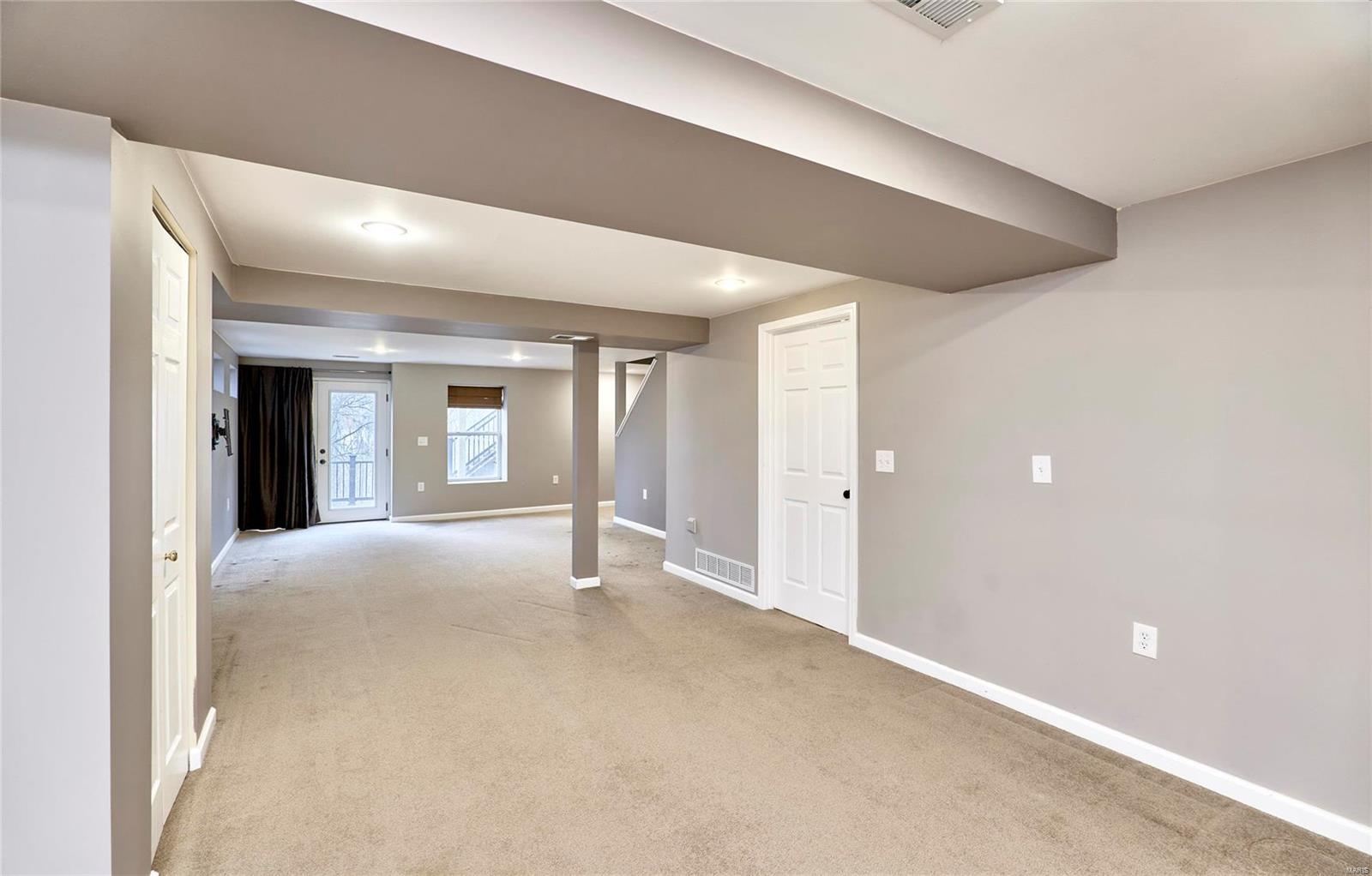 1526 Glenn Brooke Woods Circle Ballwin, MO 63021 - Photo 32 of 40